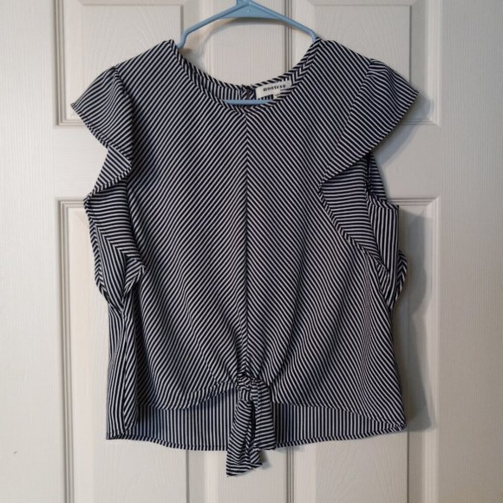 Monteau Black and White stripe Flutter Sleeve Top Women's Size Large